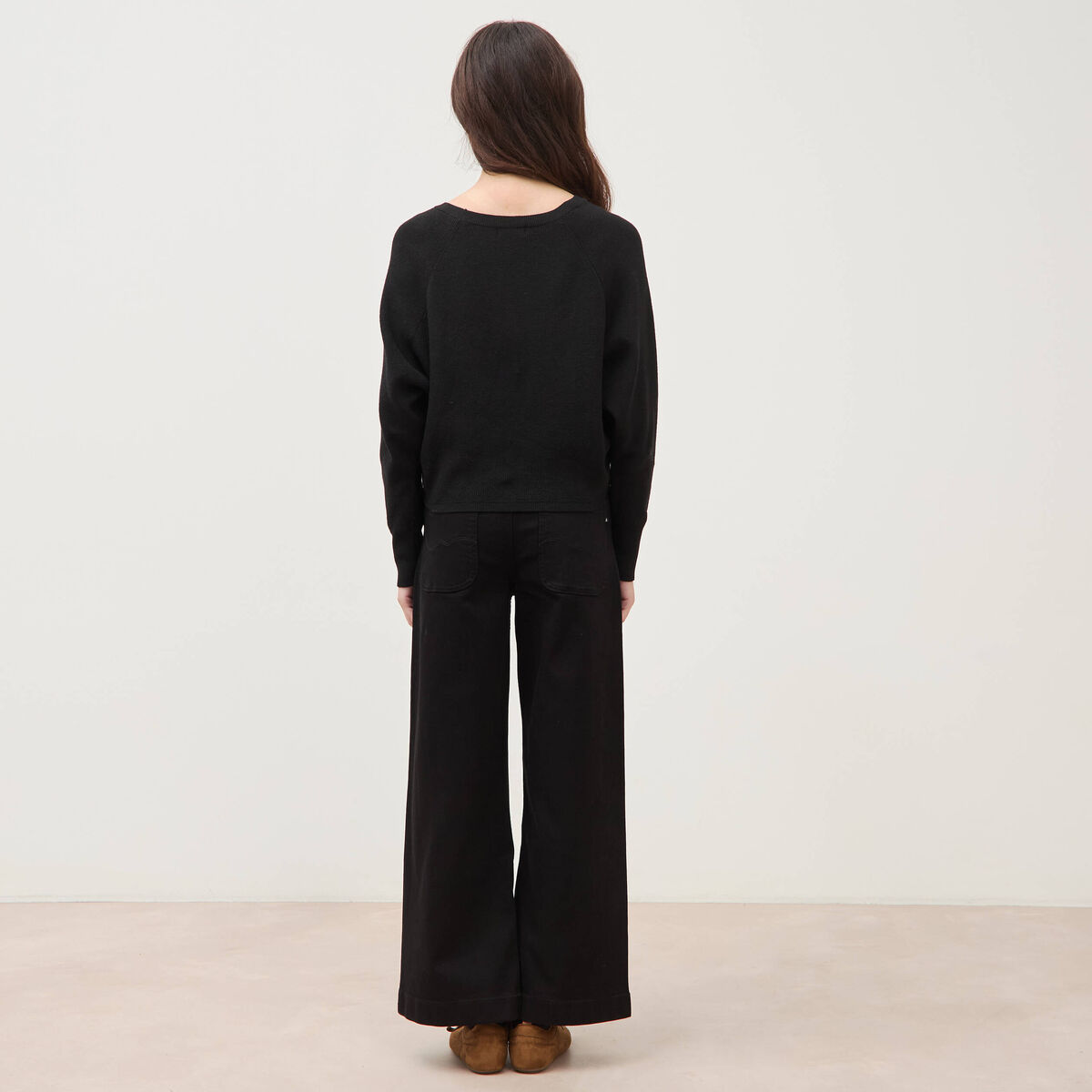Pull droit col bateau manches longues noir femme