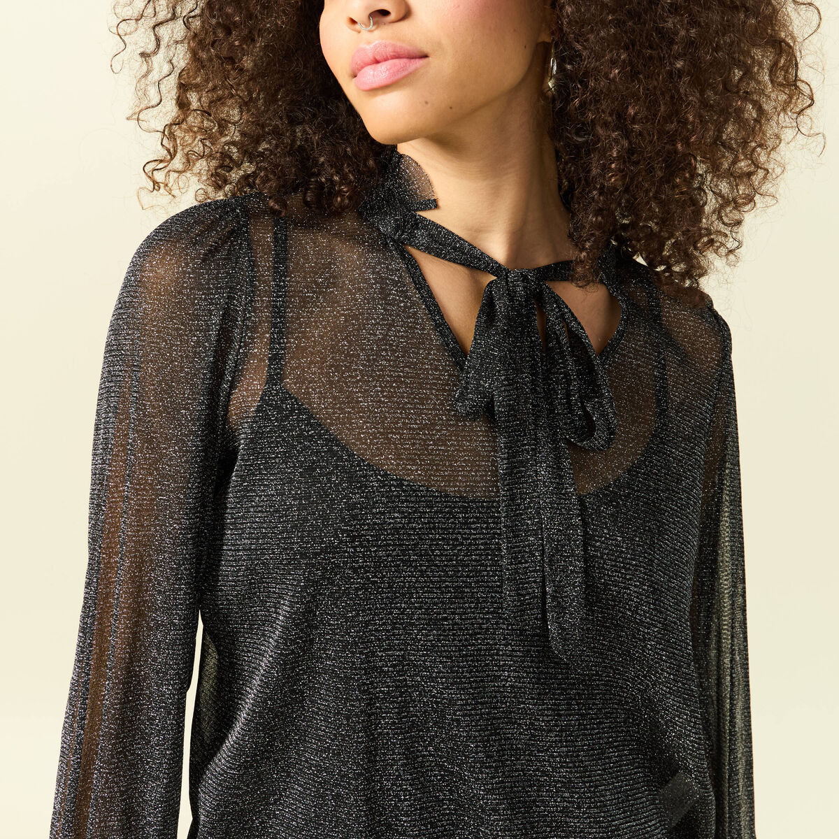 T-shirt manches longues col v doubl&eacute; noir femme