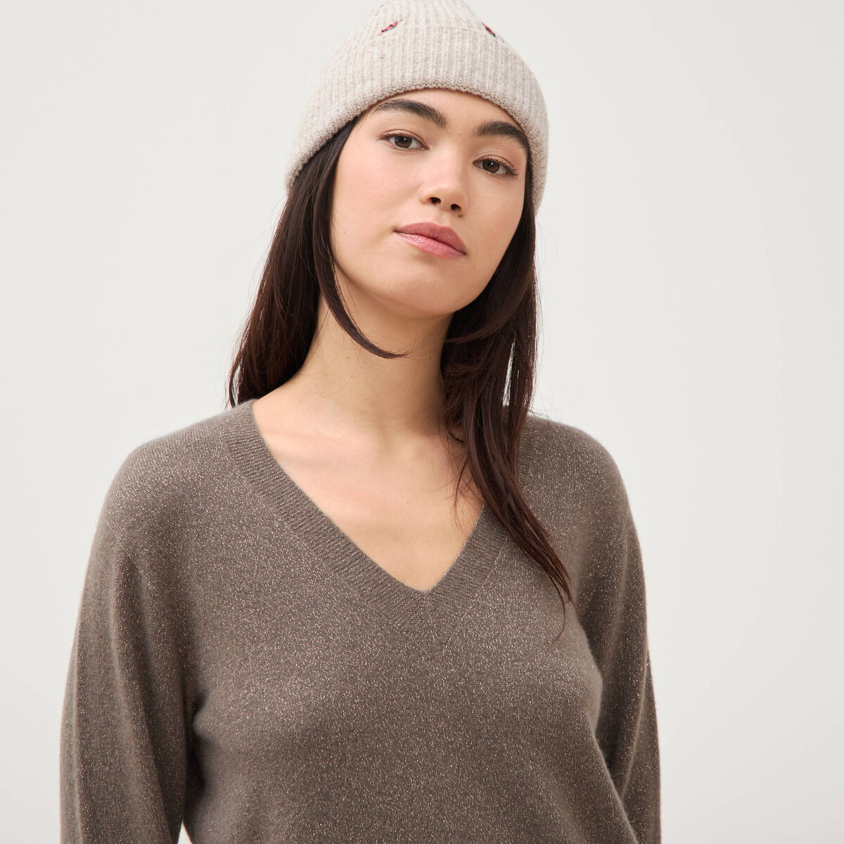 Pull droit col v manches longues taupe femme