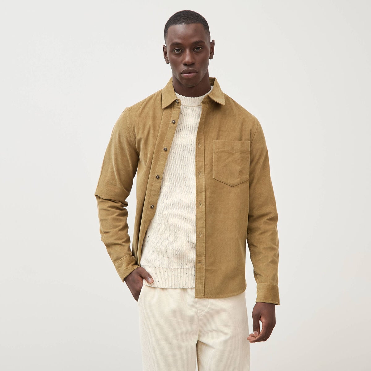 Chemise col classique en velours vert kaki homme