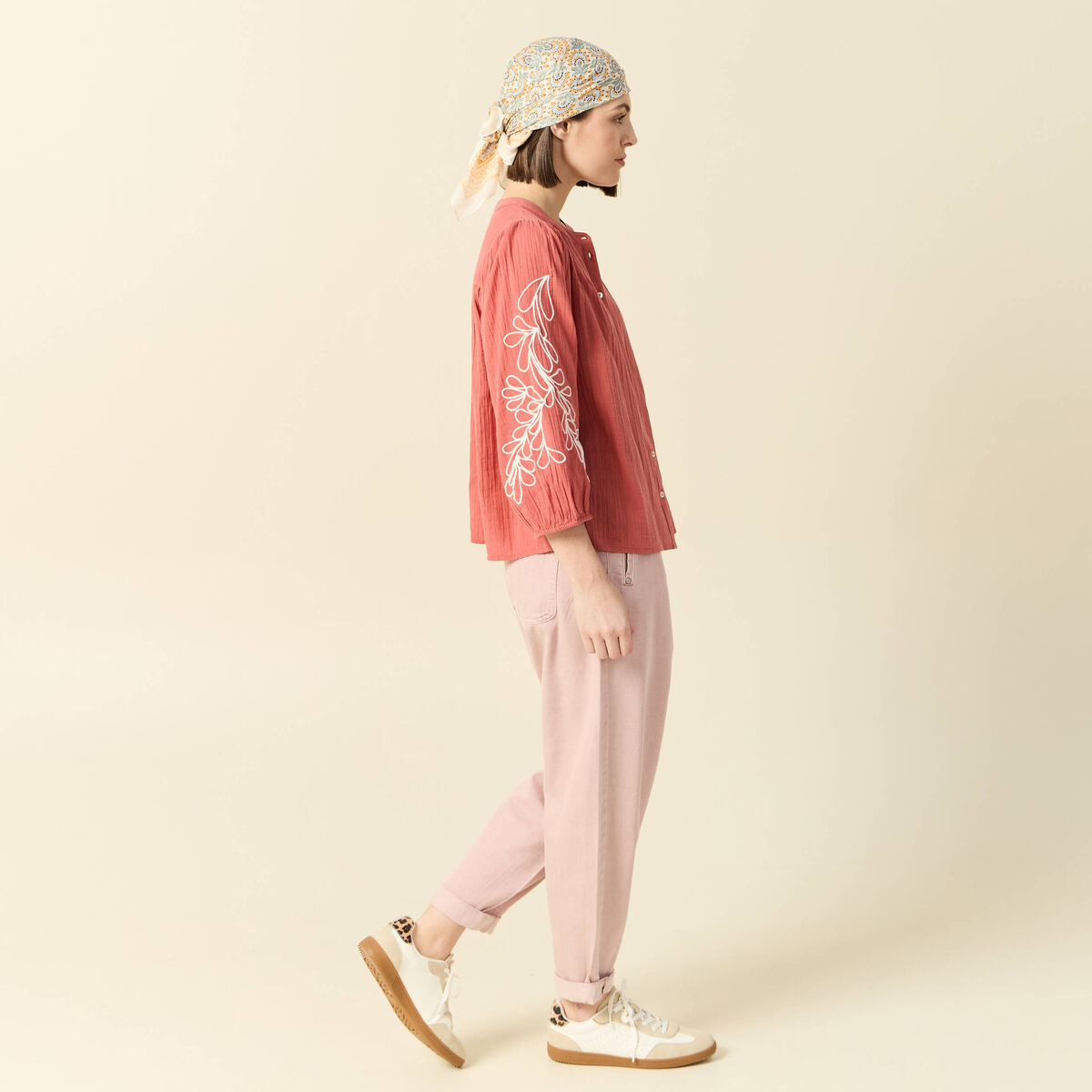 Chemise manches 3/4 brodée rose framboise femme