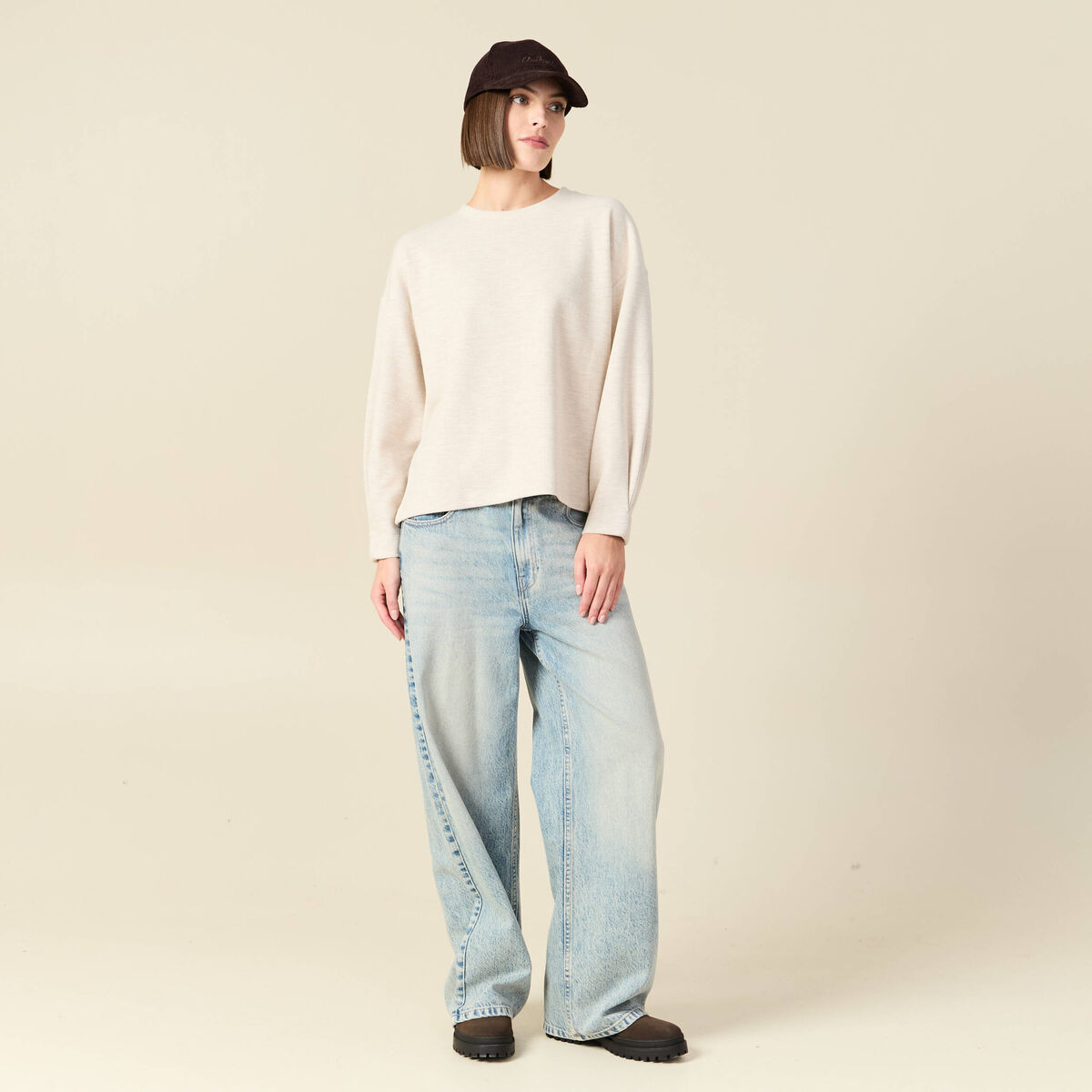 Sweat oversize col rond manches longues creme femme