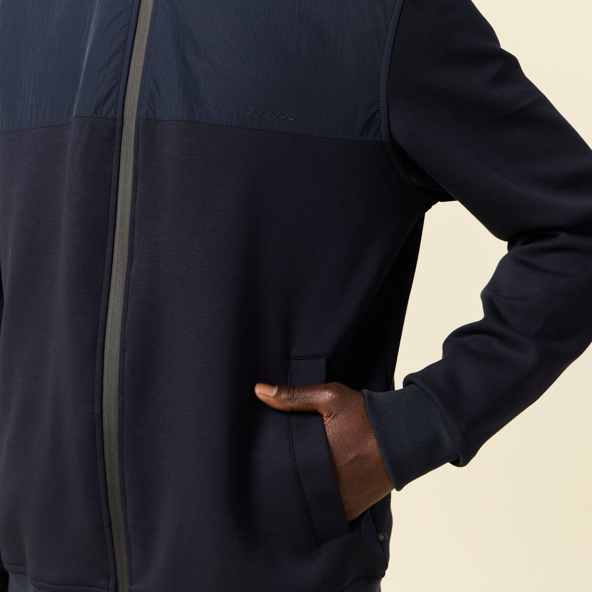Sweat zippé à capuche bleu marine homme