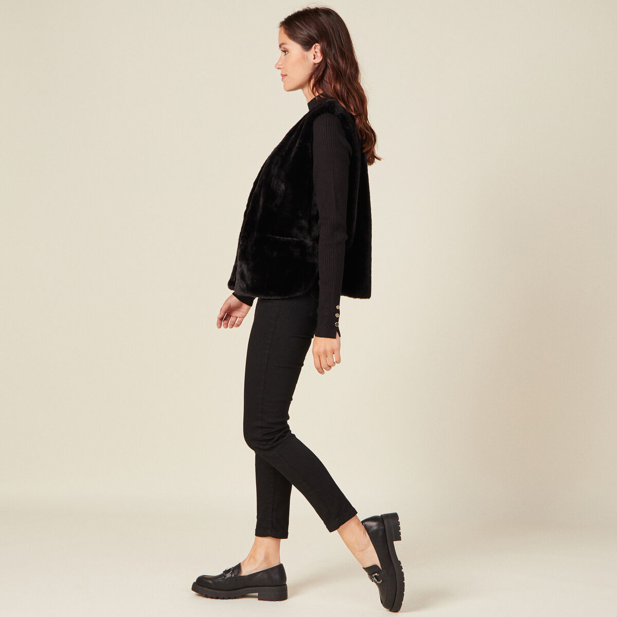 Veste droite fausse fourrure noir femme