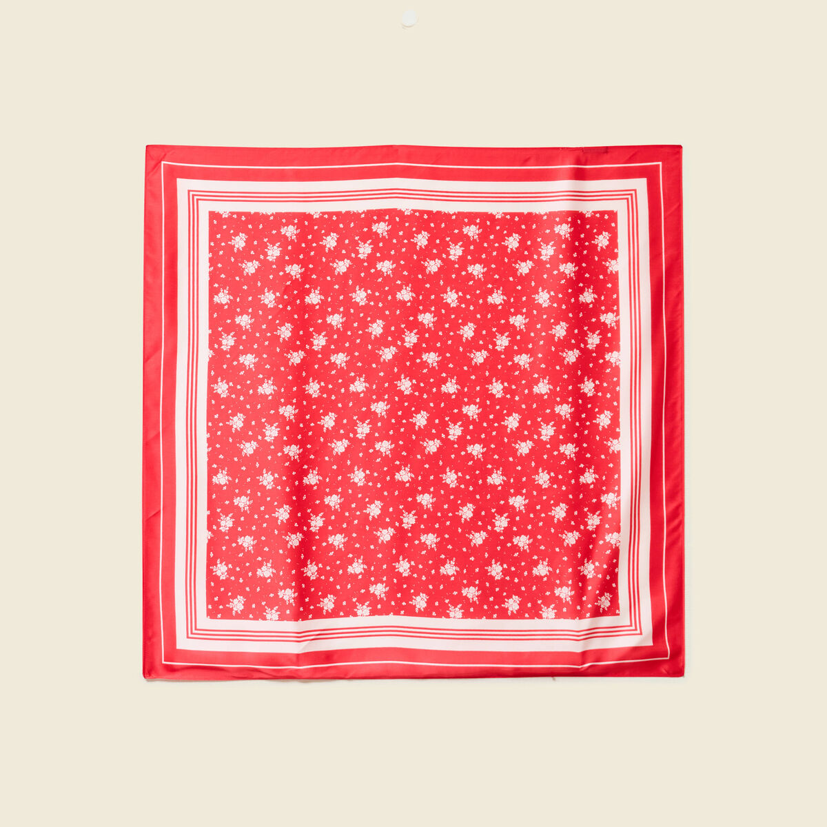 Foulard rouge fonc&eacute; femme