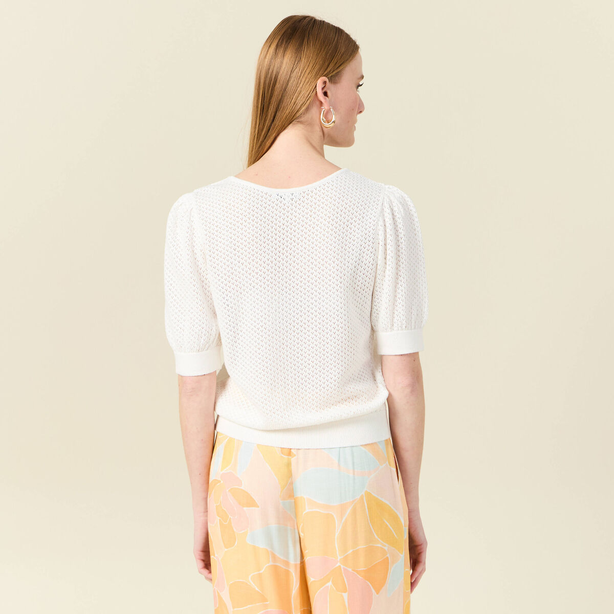 Pull manches courtes ajouré creme femme
