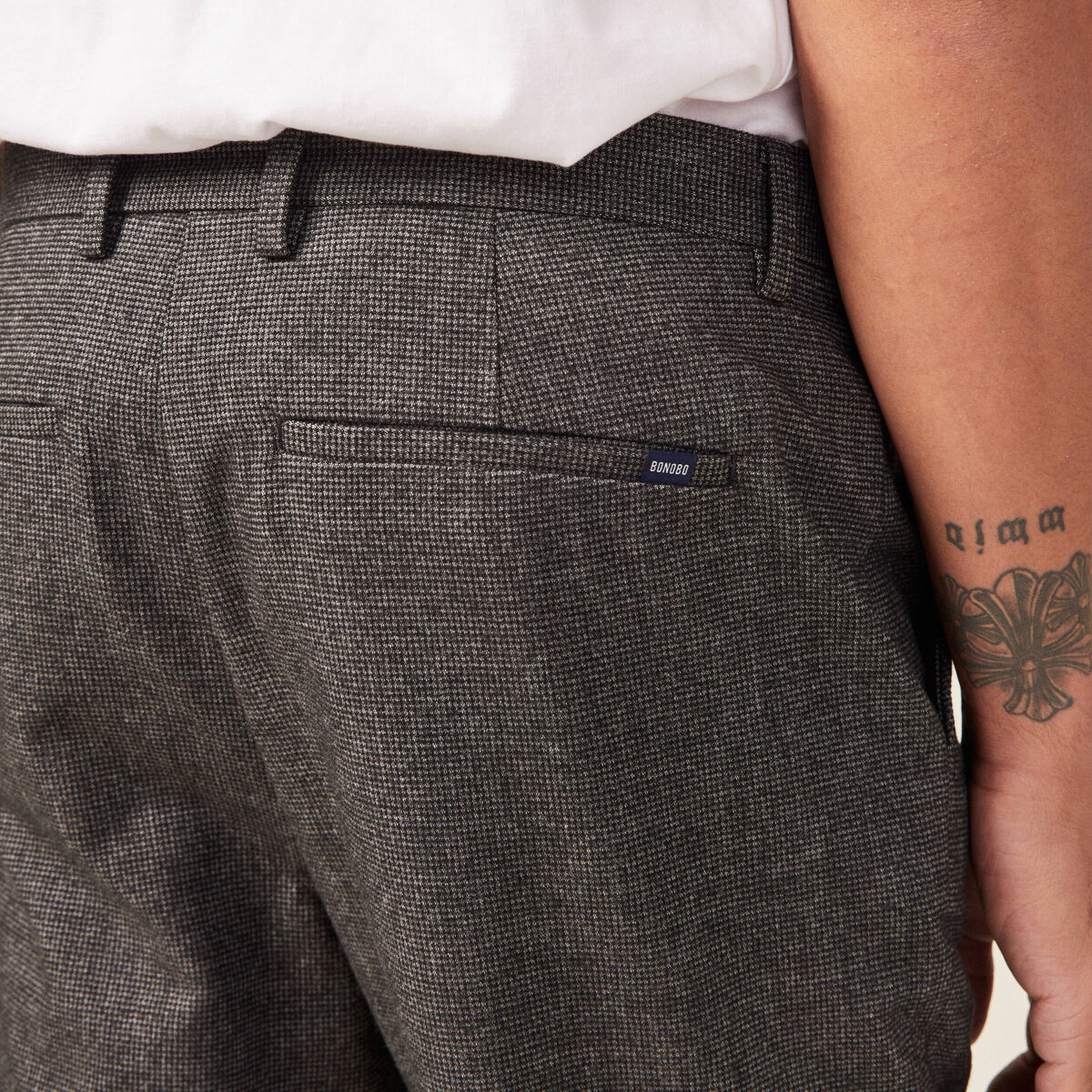 Pantalon chino tapered gris foncé homme