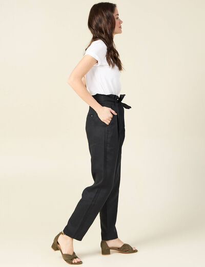 Pantalon carotte ceinturé noir femme