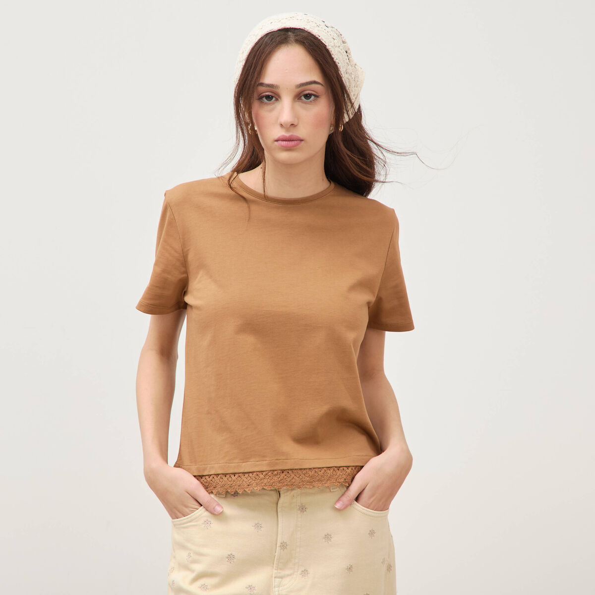 T-shirt droit col rond manches courtes marron femme