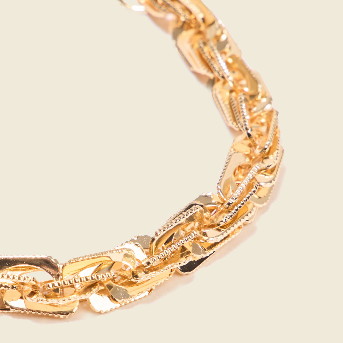Bracelet chaîne torsadée couleur or femme