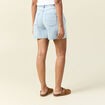 Short droit en jean à pinces denim bleach femme