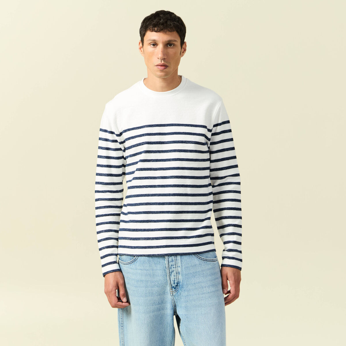 T-shirt ajust&eacute; col rond manches longues ecru homme