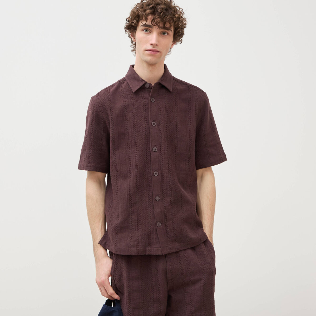 Chemise boyfriend manches courtes marron fonc&eacute; homme