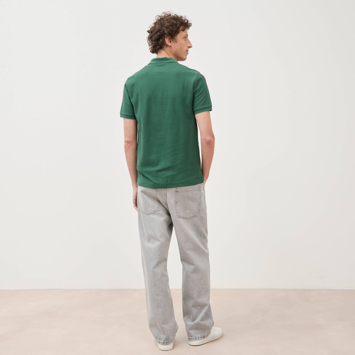 Polo cintr&eacute; manches courtes en coton vert homme