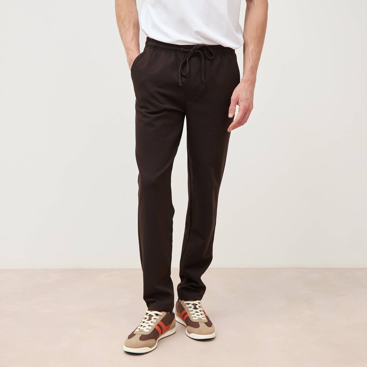 Pantalon chino jogger marron homme