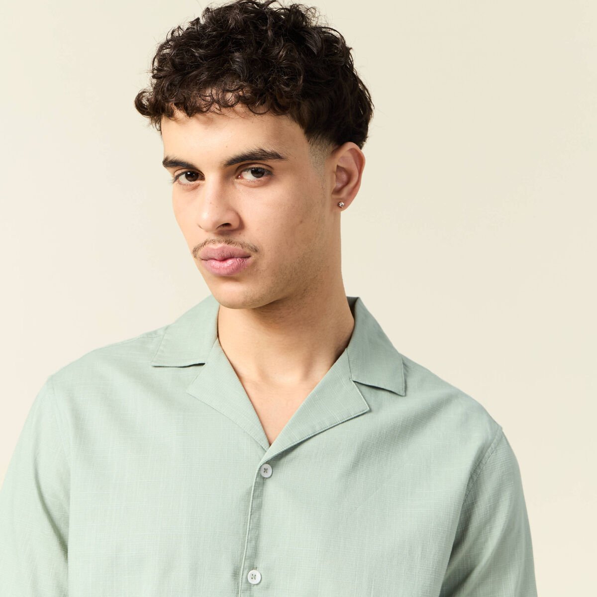Chemise manches courtes vert olive homme