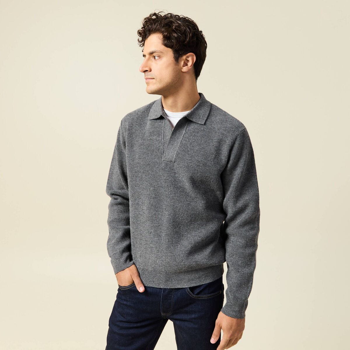 Pull col v gris fonc&eacute; homme