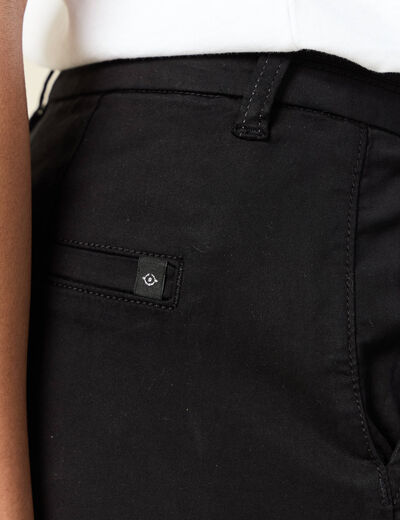 Short chino éco-responsable noir femme