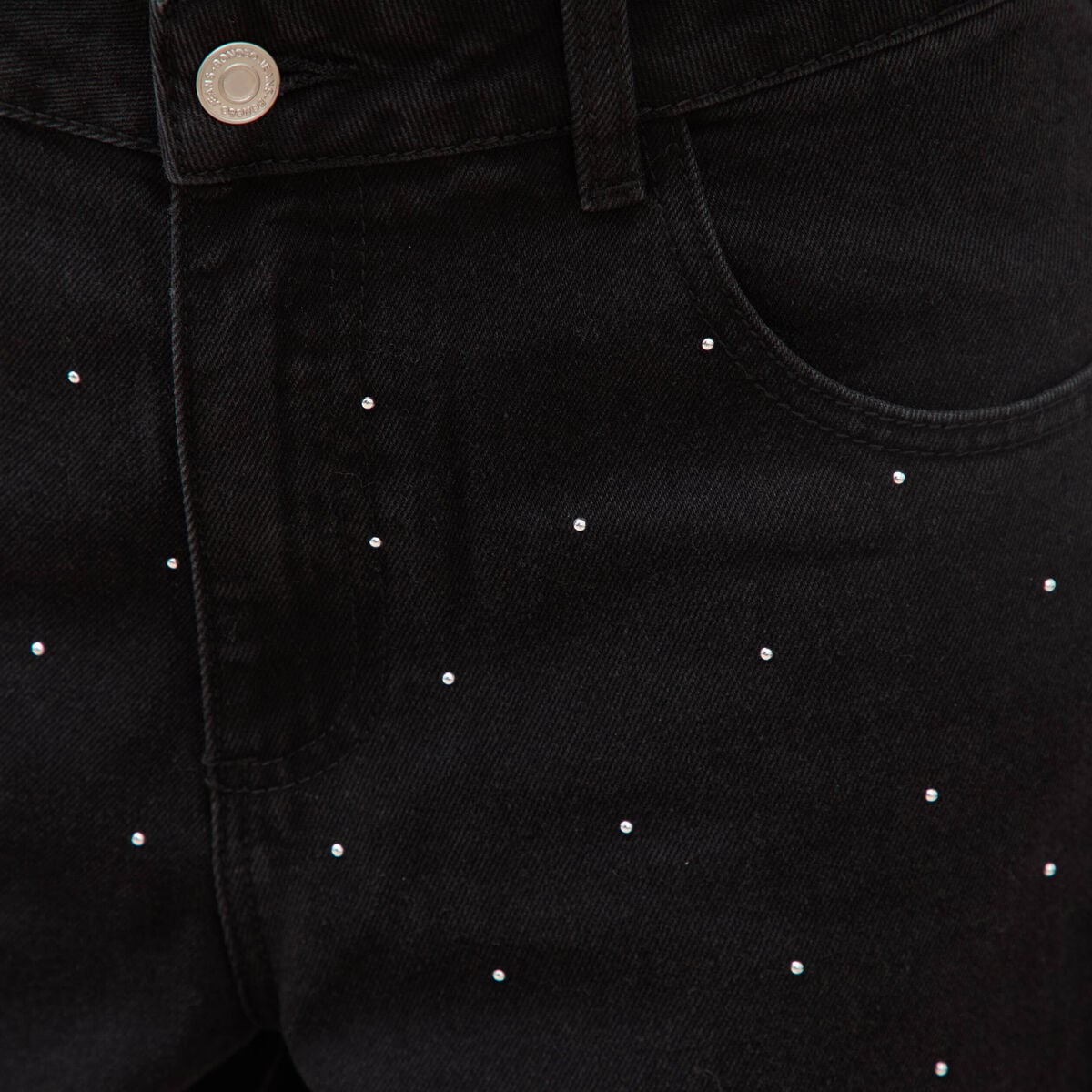 Jeans ample d&eacute;tails clout&eacute;s denim noir femme
