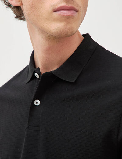 Polo cintr&eacute; en coton manches courtes noir homme