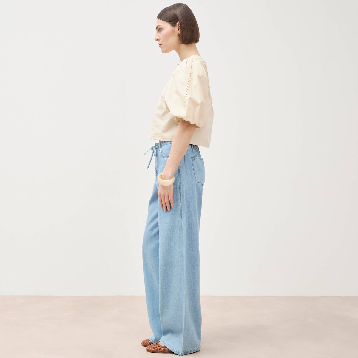 Jeans large taille standard en coton denim bleach femme
