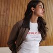 T-shirt cintr&eacute; col rond manches courtes ecru femme