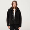 Manteau court oversize sherpa noir femme