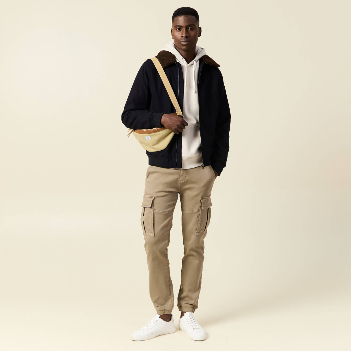 Pantalon battle bas resserr&eacute; taupe homme