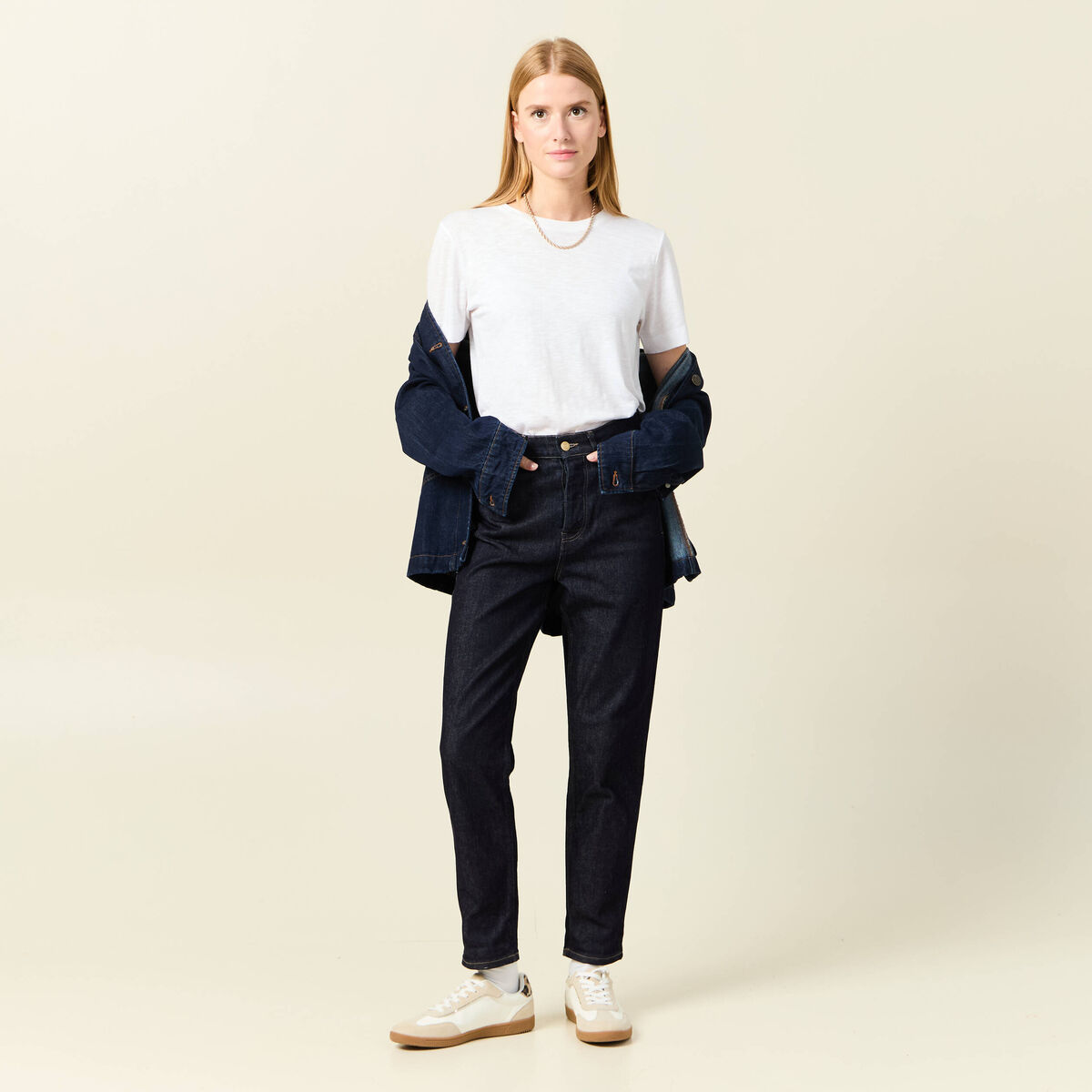 Jeans mom fabriqu&eacute; en France denim brut femme