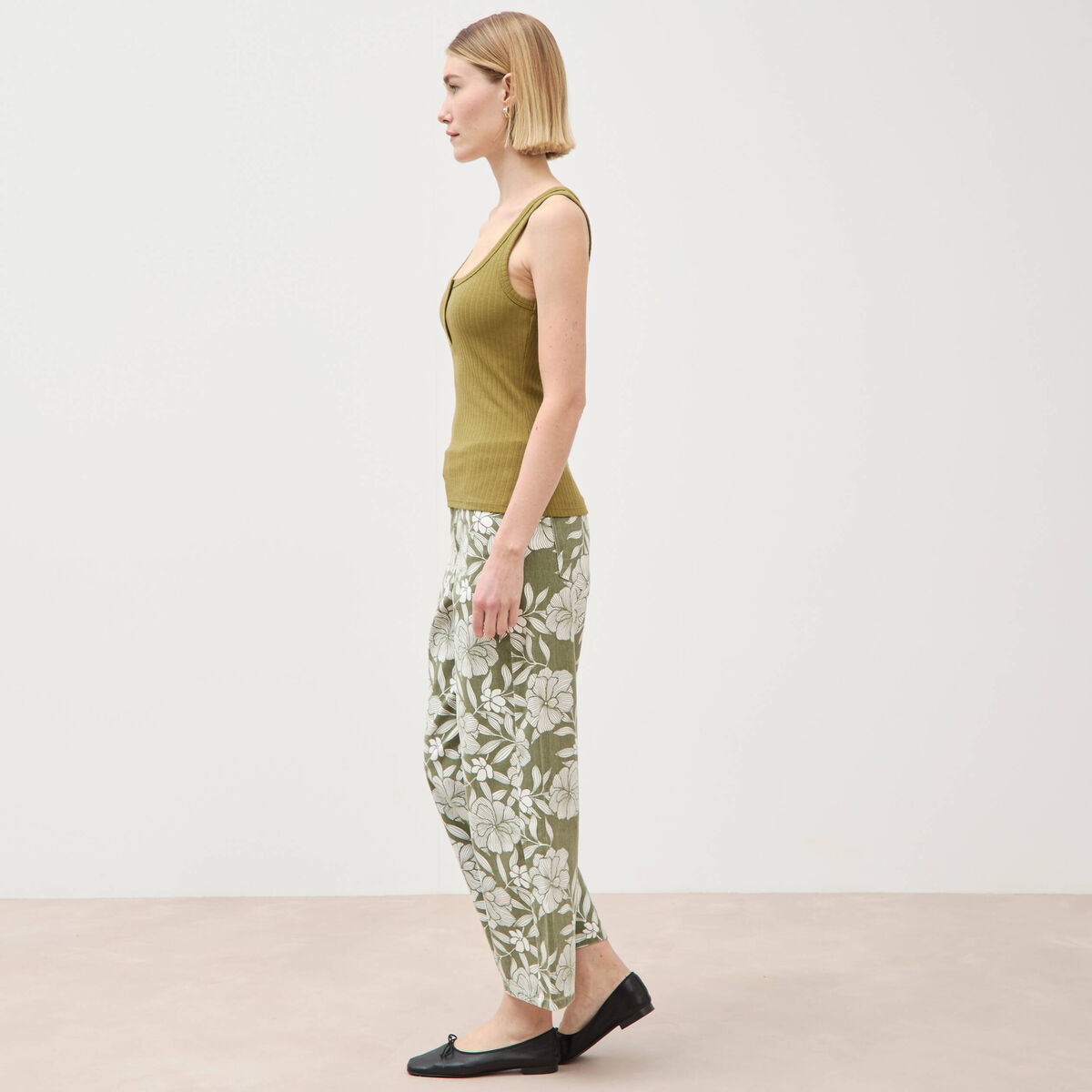D&eacute;bardeur sans manches vert kaki femme