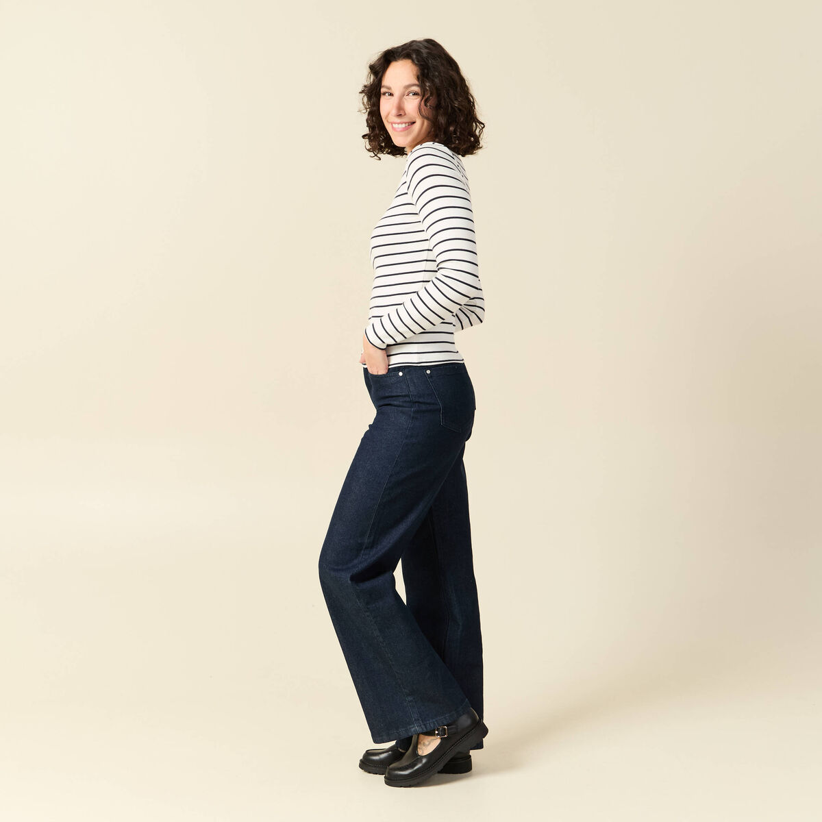 T-shirt ray&eacute; ajust&eacute; manches longues bleu femme