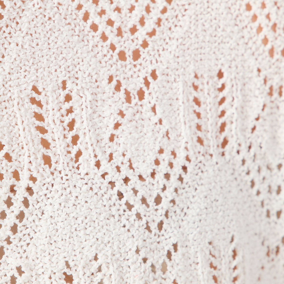 Pull ajour&eacute; col v manches longues ecru femme
