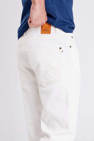 Jeans tapered détails destroy denim blanc homme