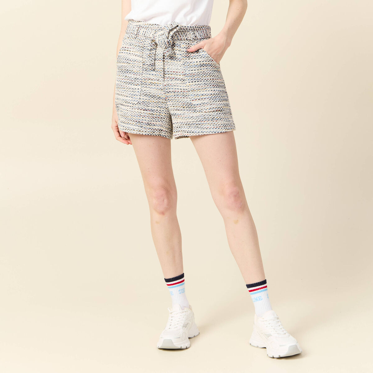 Short ajust&eacute; taille haute creme femme