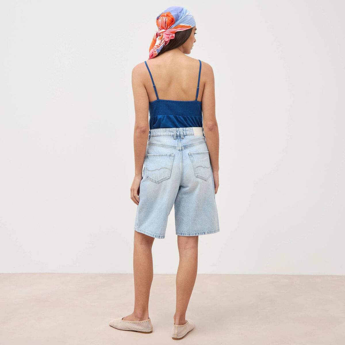 Bermuda large taille haute en coton denim bleach femme