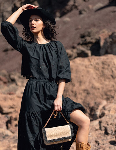 Blouse manches 3/4 brodée noir femme
