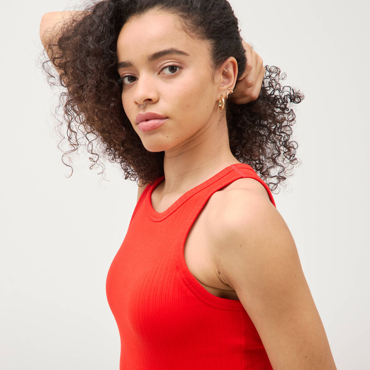 D&eacute;bardeur 2 en 1 avec brassi&egrave;re int&eacute;gr&eacute;e rouge femme