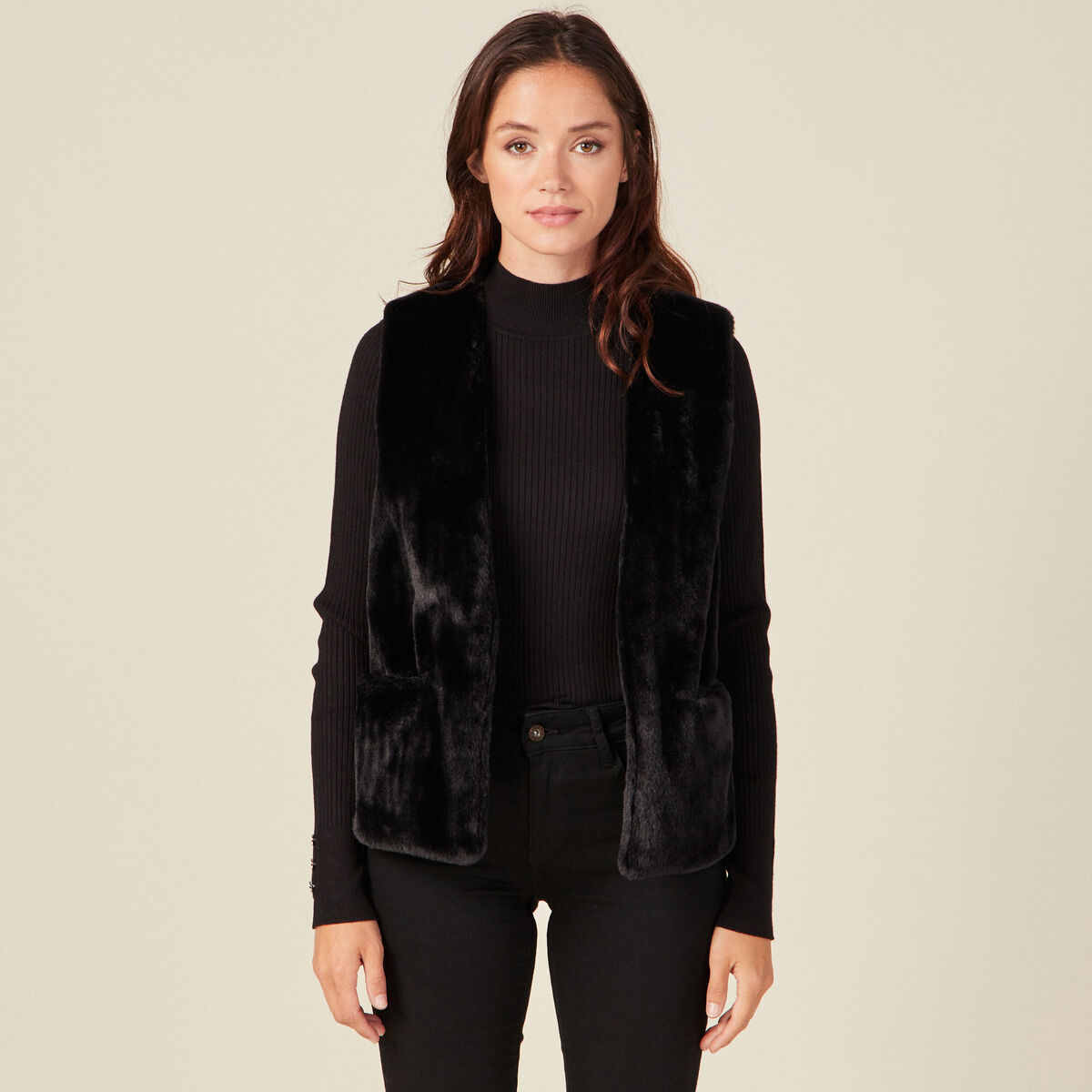Veste droite fausse fourrure noir femme