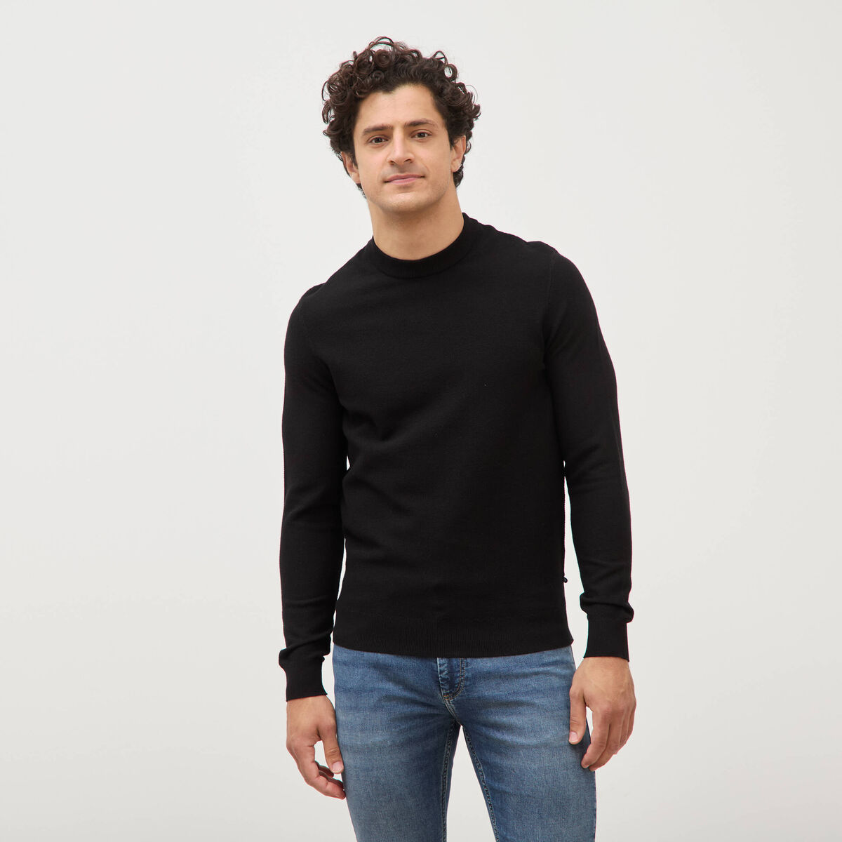 Pull manches longues col rond noir homme
