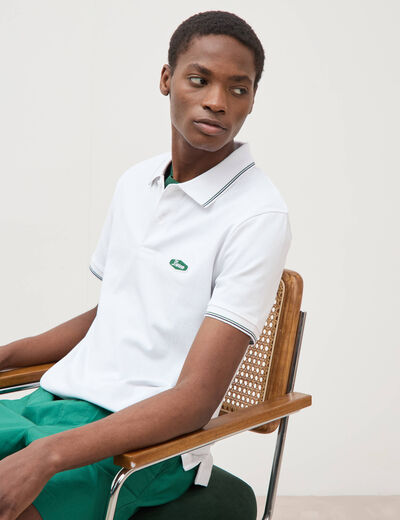 Polo cintr&eacute; en coton manches courtes blanc homme