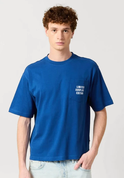 T-shirts & polos