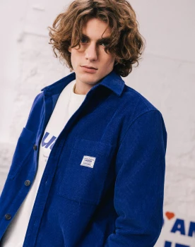 chemise bleue vif