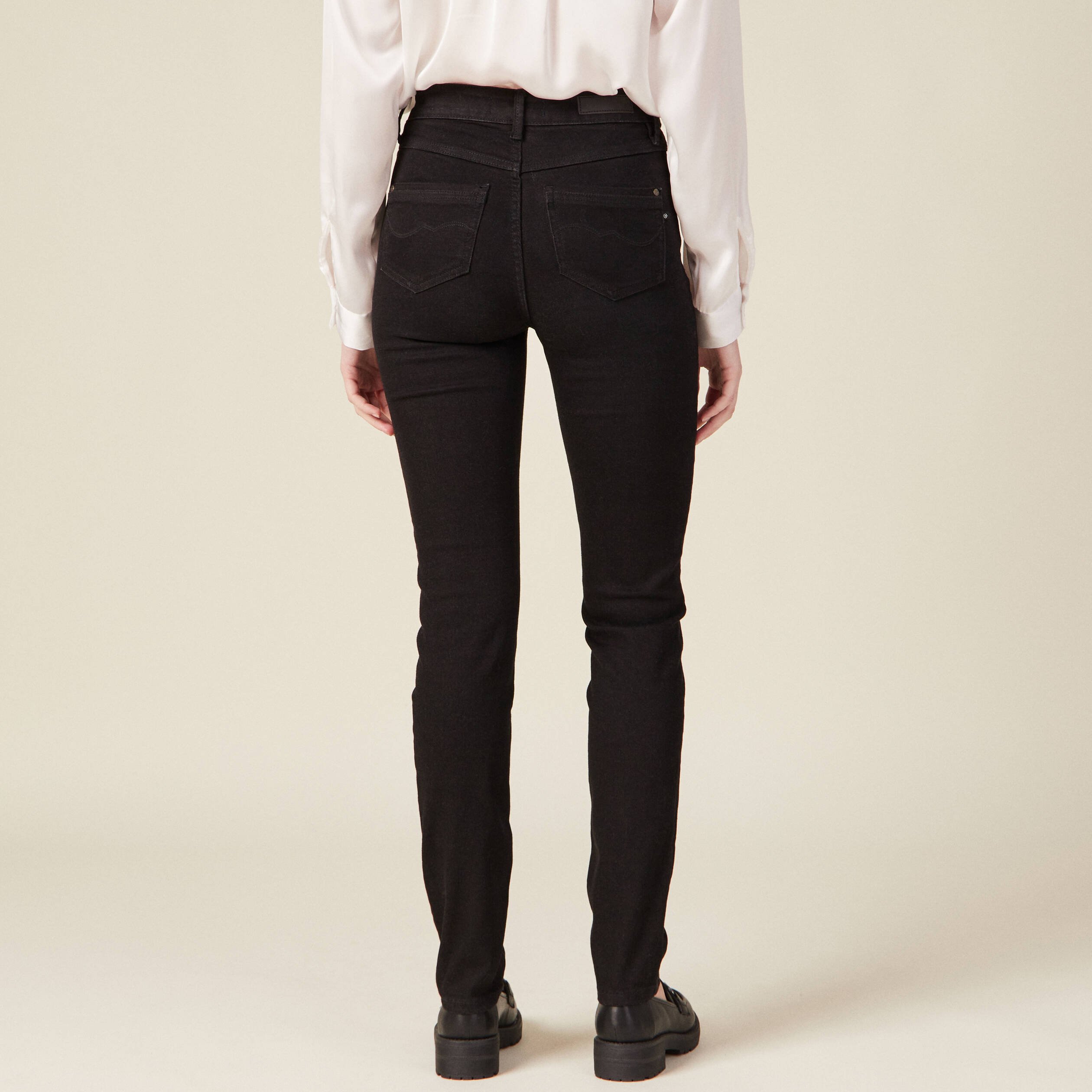Jean noir taille haute slim 2025