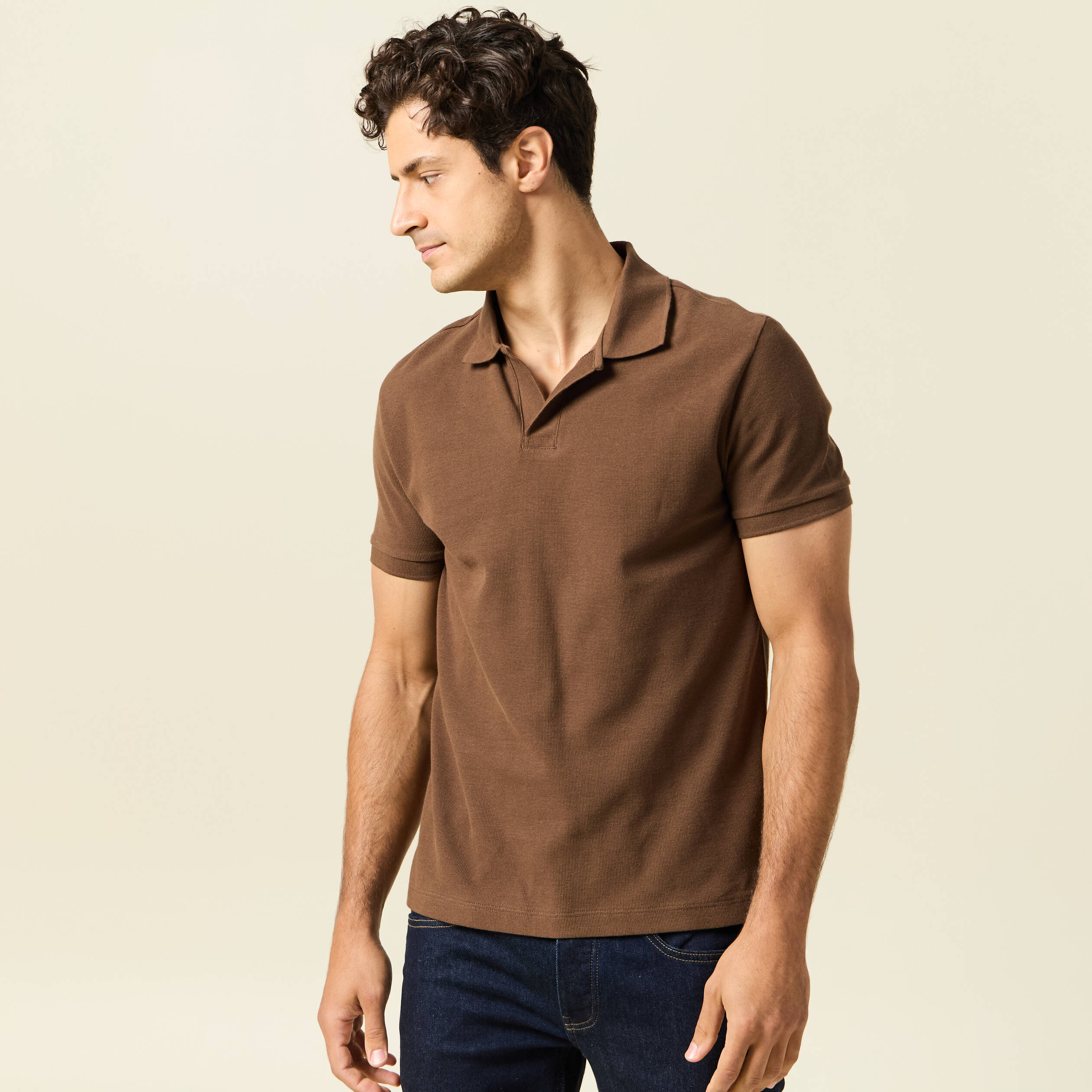 polo cintre col cubain manches courtes marron homme Polo cintré col cubain manches courtes marron homme