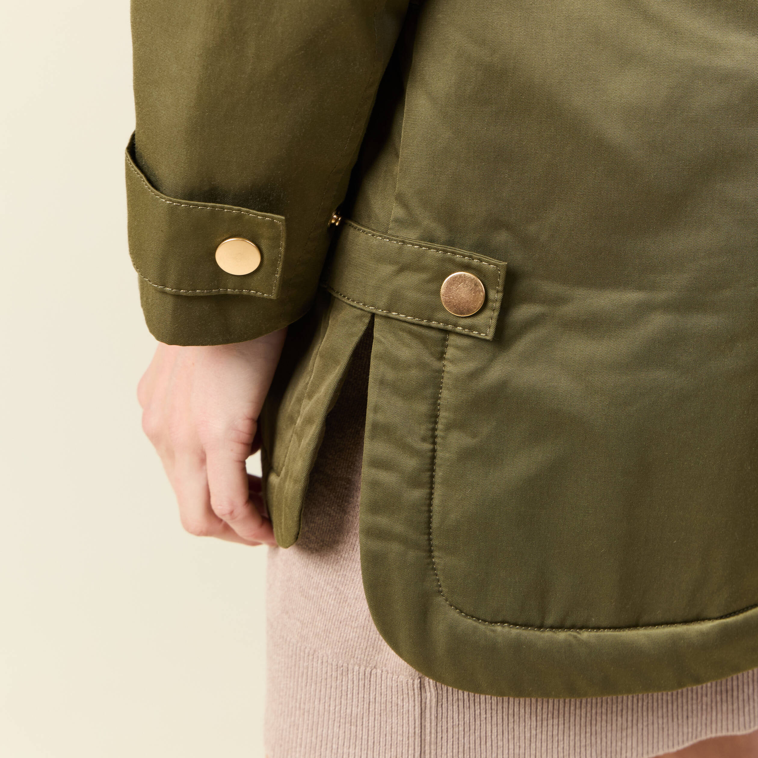 parka droite a capuche vert kaki femme Parka droite à capuche vert kaki femme