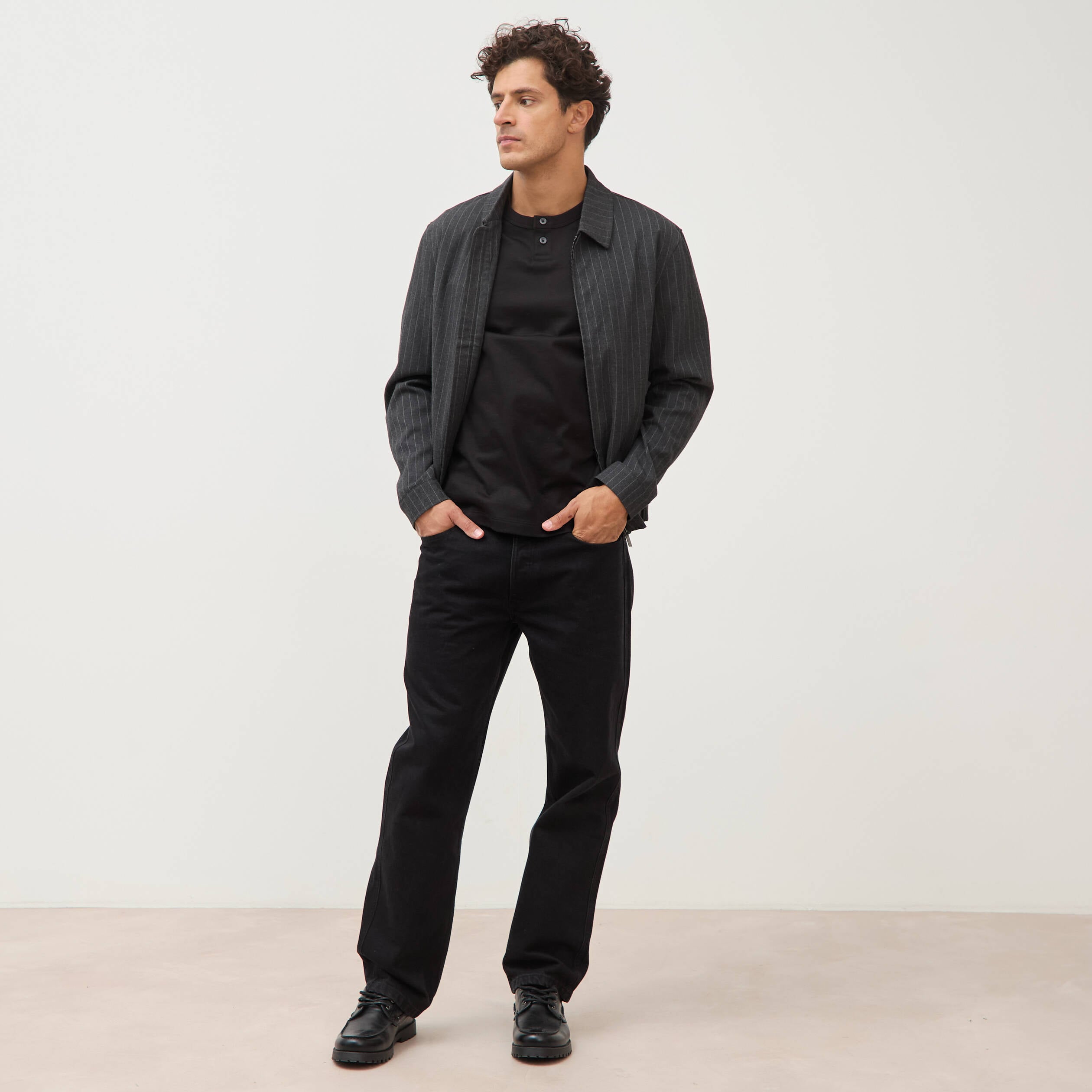 T-shirt col mao manches courtes en coton noir homme