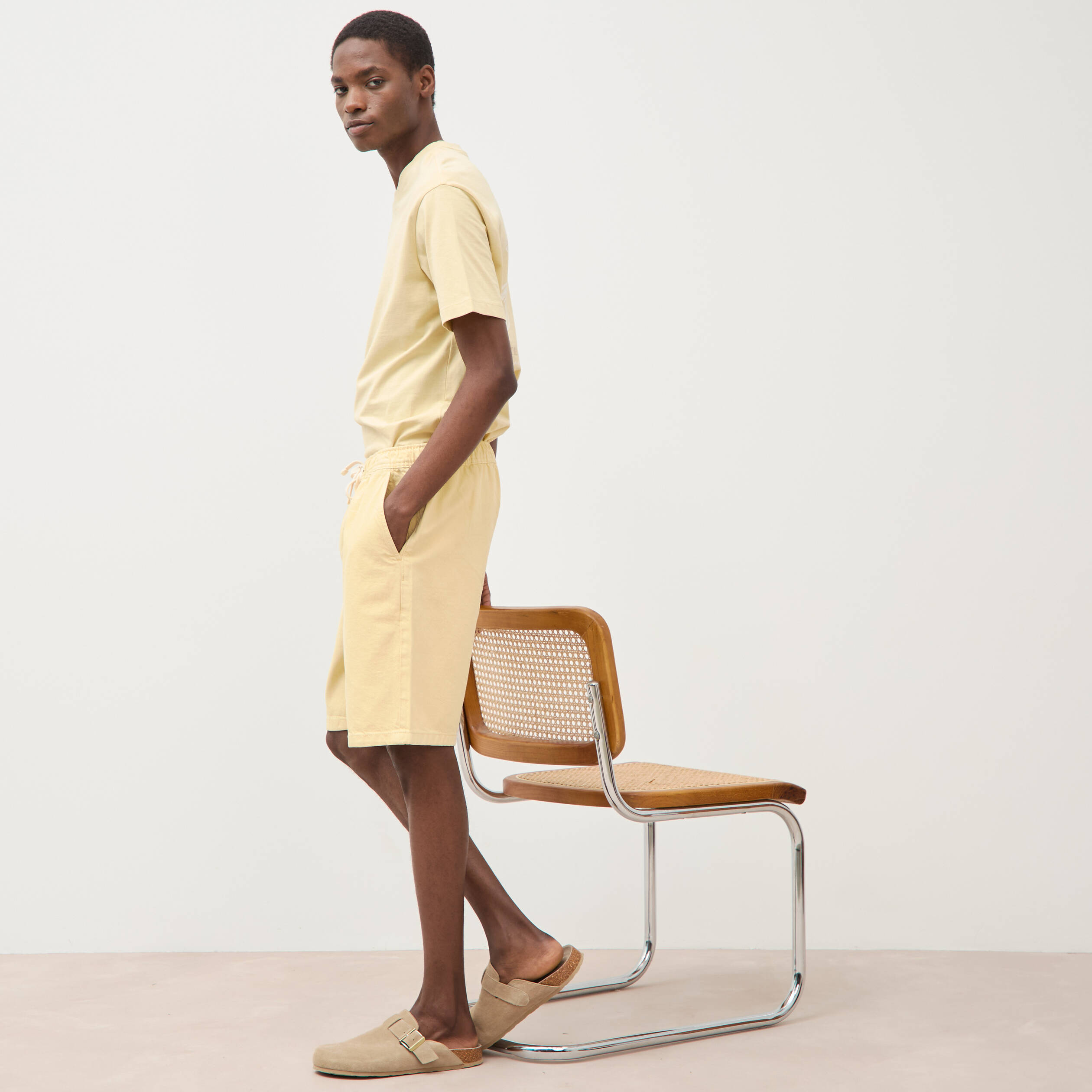 Bermuda en coton jaune clair homme