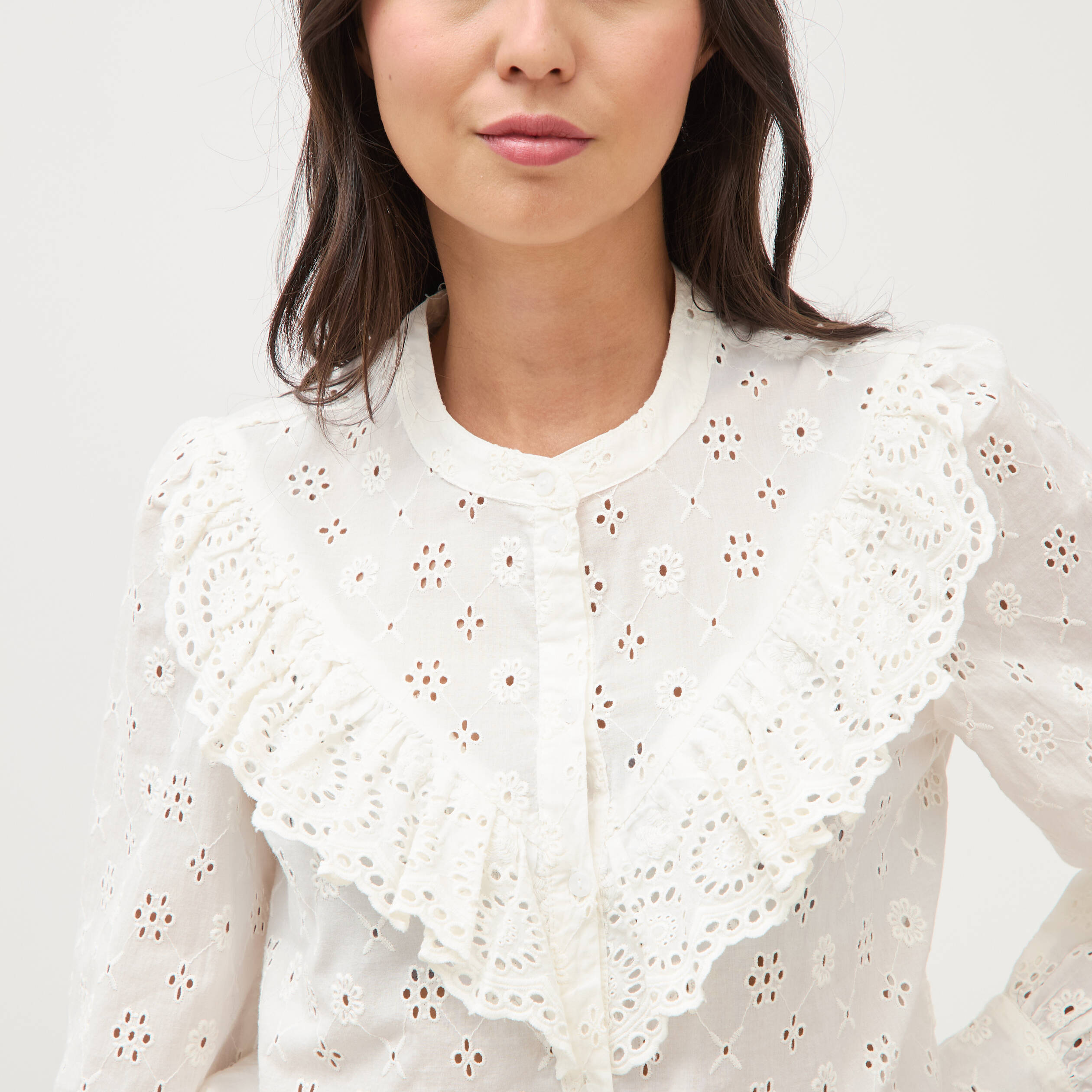 Chemise en coton avec dentelle ecru femme