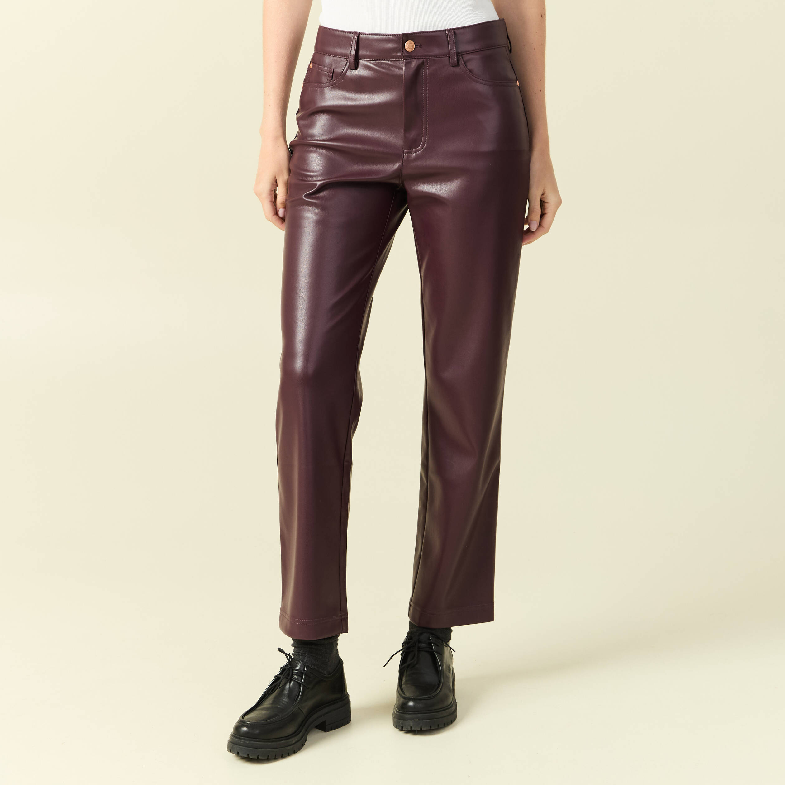 Pantalon taille haute similicuir prune femme