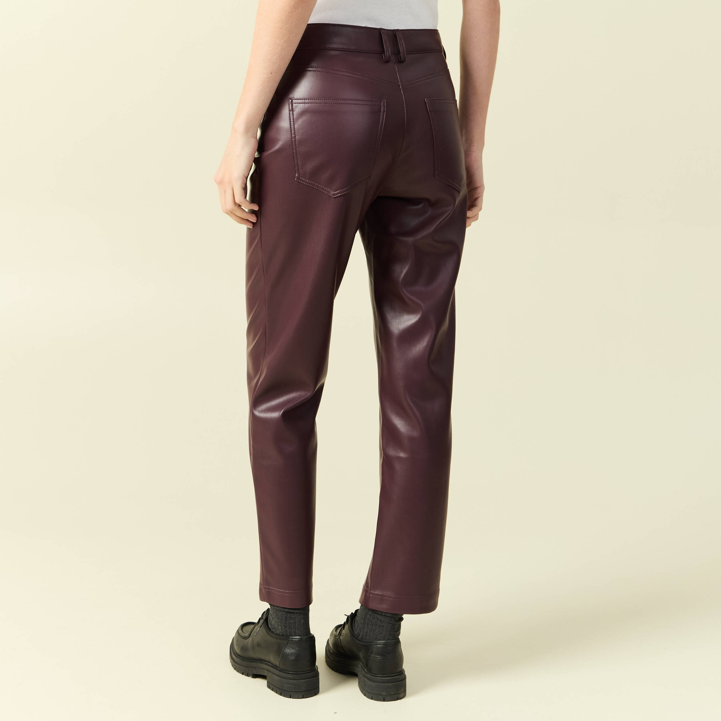 Pantalon taille haute similicuir prune femme